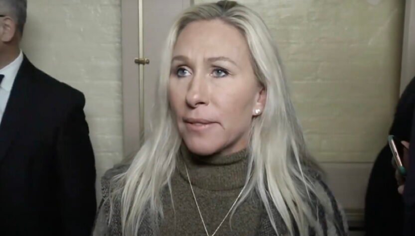 ‘no-closer-to-picking-a-speaker’:-house-a-‘complete-and-utter-mess’-as-republicans-trash-each-other