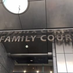 surrogate-marries,-then-divorces,-the-intended-father. is-the-surrogate-the-baby’s-legal-parent?