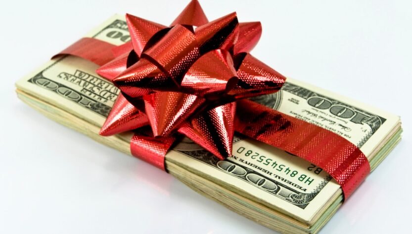 top-15-biglaw-firm-announces-big-bucks-for-hardworking-associates