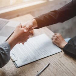 legal-review-of-employment-agreements:-why-it’s-crucial-for-both-parties