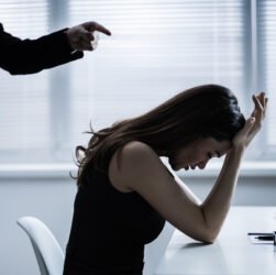 how-to-deal-with-a-toxic-boss:-a-guide-for-employees