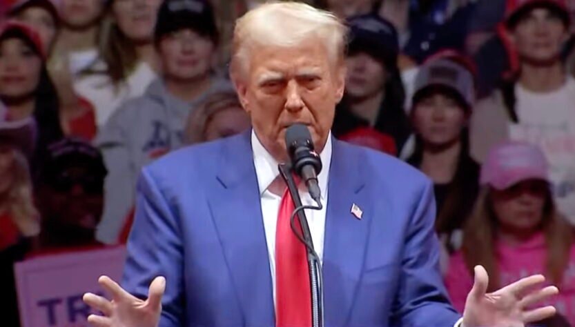 ‘what’s-he-confessing-to?’:-trump’s-mike-johnson-‘secret’-draws-electoral-college-concerns