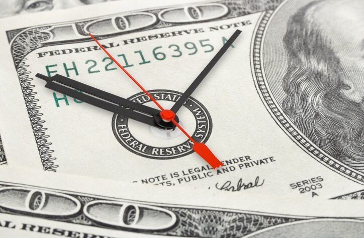 biglaw-associates-are-billing-hours-in-bulk,-hoping-for-special-bonuses-on-top-of-regular-bonuses