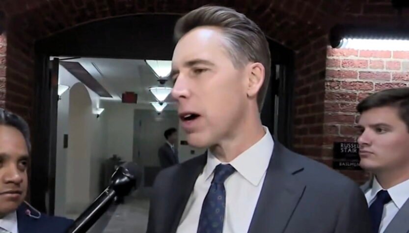 hawley-throws-hegseth-under-the-bus:-‘not-100%-clear-who-trump-really-wants-right-now’