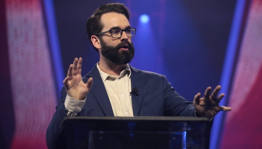 far-right-influencer-at-scotus-calls-for-‘trans-ideology’-to-be-‘erased-from-the-earth’