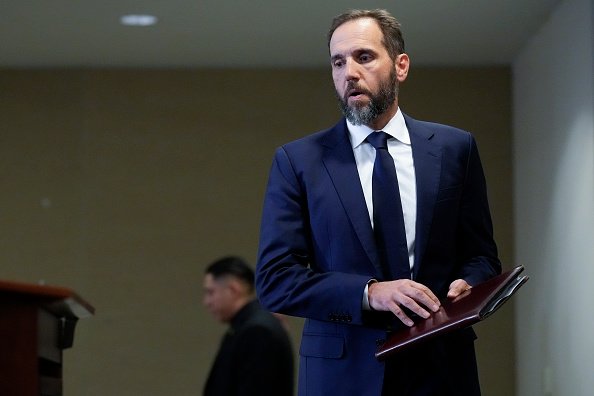 covington-must-wait-behind-putin-to-see-classified-documents-like-everyone-else