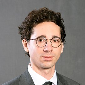 biglaw-partner’s-feud-with-neighbor-takes-a-decidedly-creepy-turn