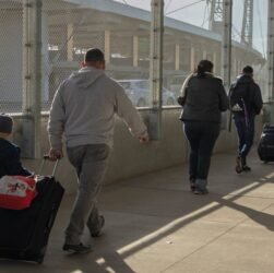 the-government-is-mass-emailing-people-telling-them-to-‘leave-the-united-states’-within-7-days-it’s-a-mess,-and-it-might-be-doge’s-fault.