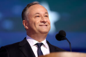 doug-emhoff-heads-to-top-law-school-to-serve-as-visiting-professor