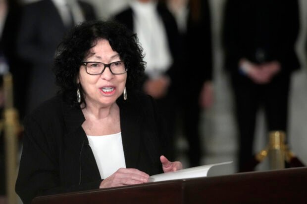 sotomayor-outlawyers-supreme-court-majority-in-shadow-docket-deportation-ruling