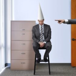 trump-administration-strong-arms-~$200m-out-of-columbia-during-his-worst-time-to-ever-hustle-someone-out-of-millions