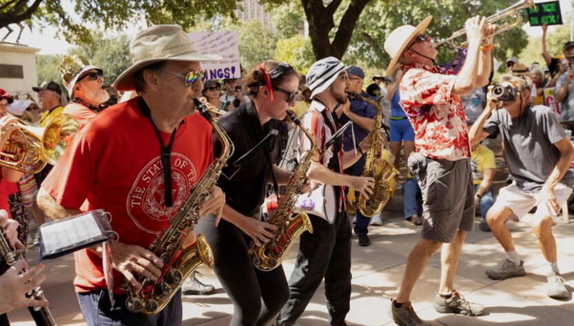 survey-shreds-trump’s-claim-millions-of-protesters-don’t-represent-america