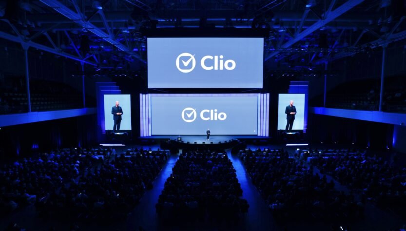 to-a-sometimes-‘shell-shocked’-cliocon-audience,-jack-newton-presented-clio’s-vision-for-a-new-era-of-ai-driven-legal-work