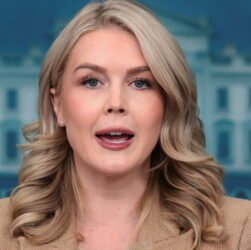 white-house-tees-up-trump-speech-with-‘con-artists’-blast-at-democrats