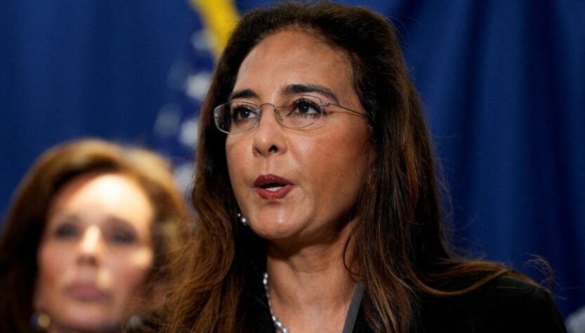 bus-driver’s-‘english-only’-sign-triggers-doj-probe-into-firing