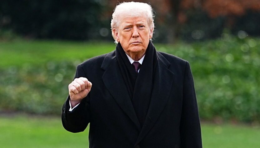 ‘exhausted,-indebted,-aging’:-researcher-warns-the-trump-age-is-america’s-‘final-act’