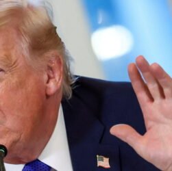 trump-escalates-minnesota-crackdown-but-sidelines-dhs-chief-kristi-noem