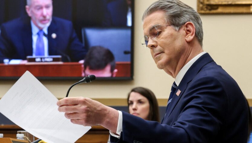 ‘did-you-lie?’:-bessent-backtracks-under-fire-over-prior-testimony