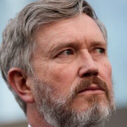 massie-warns-of-growing-gop-‘defections’