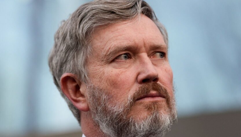 massie-warns-of-growing-gop-‘defections’