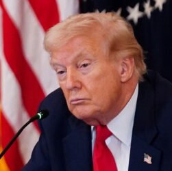 how-trump-fumbled-what-should-be-a-‘rally-around-the-flag’-time-in-america:-columnist