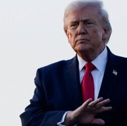 trump-makes-new-threat-after-telling-ice-‘no-masks’-at-airports