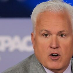 ‘wrong-answer’:-conservative-cpac-audience-cheers-impeachment